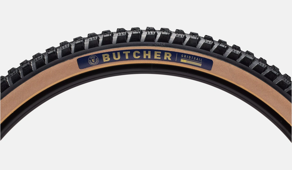 00125 003 TIRE BUTCHER GRID TRAIL TLR 29X24 SOIL SEARCHING SIDE scaled