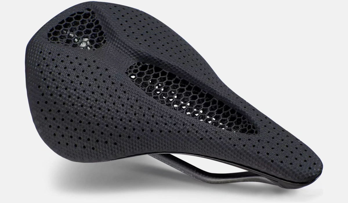 27120 850 SDDL SW POWER CARBON MAP3D SADDLE BLK 143 HERO