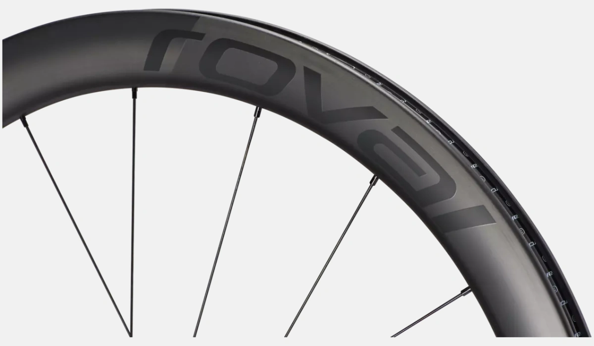 30021 510 WHL RAPIDE CL TUBELESS FRONT SATIN CARBON SATIN BLK 700C DEPTH