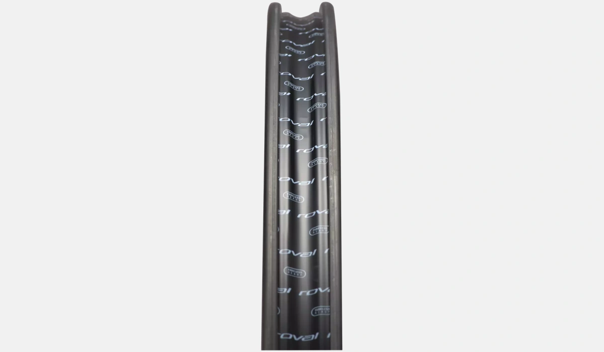 30021 510 WHL RAPIDE CL TUBELESS FRONT SATIN CARBON SATIN BLK 700C WIDTH