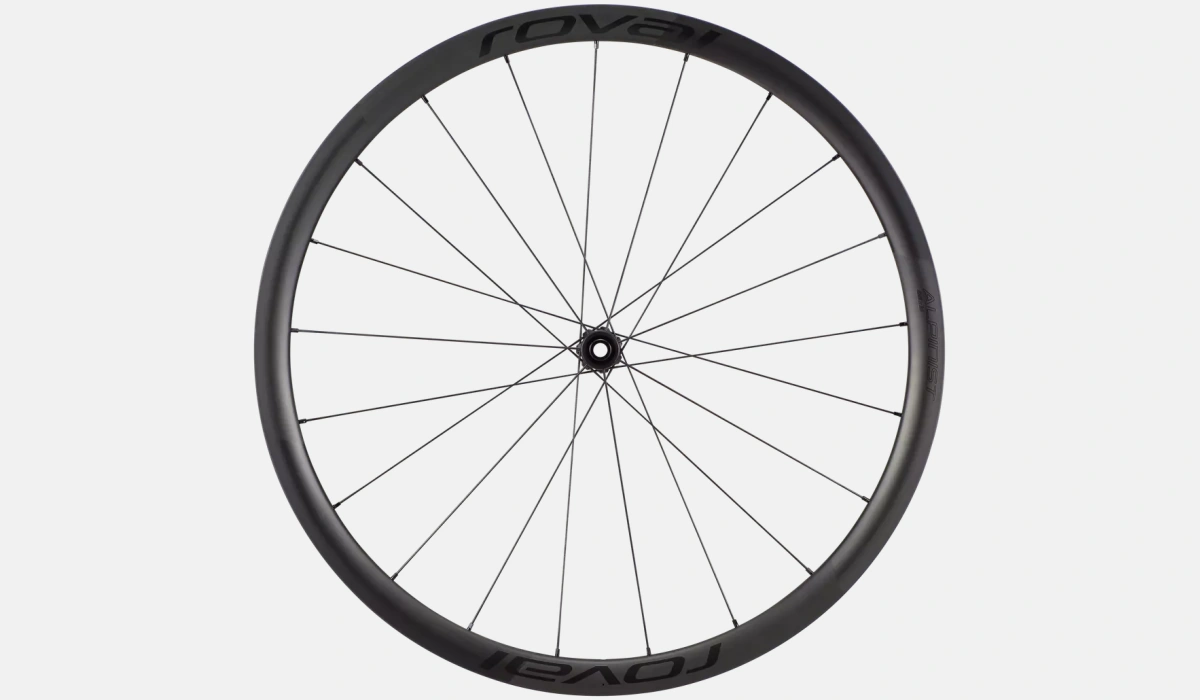 30022 530 WHL ALPINIST CL TUBELESS CARBON BLK 700C FRONT SIDE