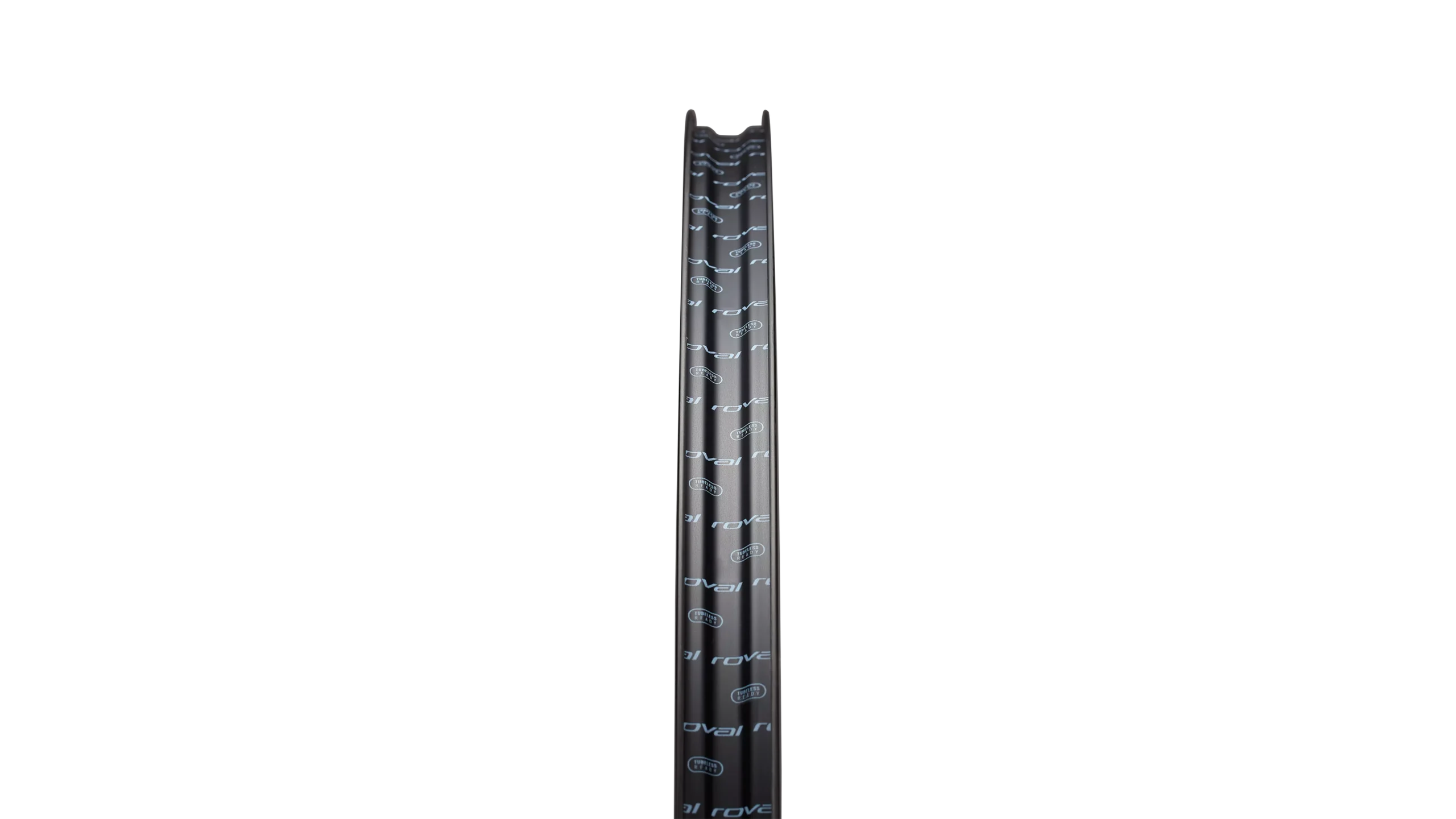 30026 600 WHL ALPINIST CLX III 700C FRONT GLOSS CARBON GLOSS WIDTH scaled