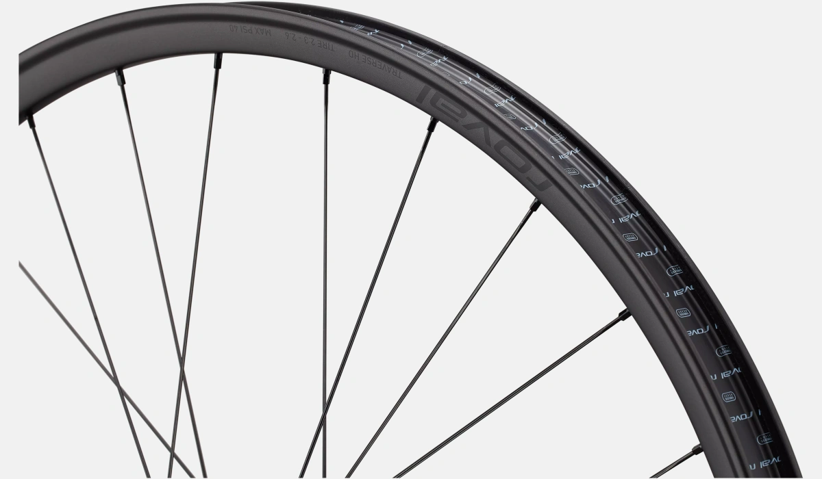 30124 925 TRAVERSE HD 240 29 6B FRONT 28H 240 DEG CARBON BLK DEPTH PDP scaled