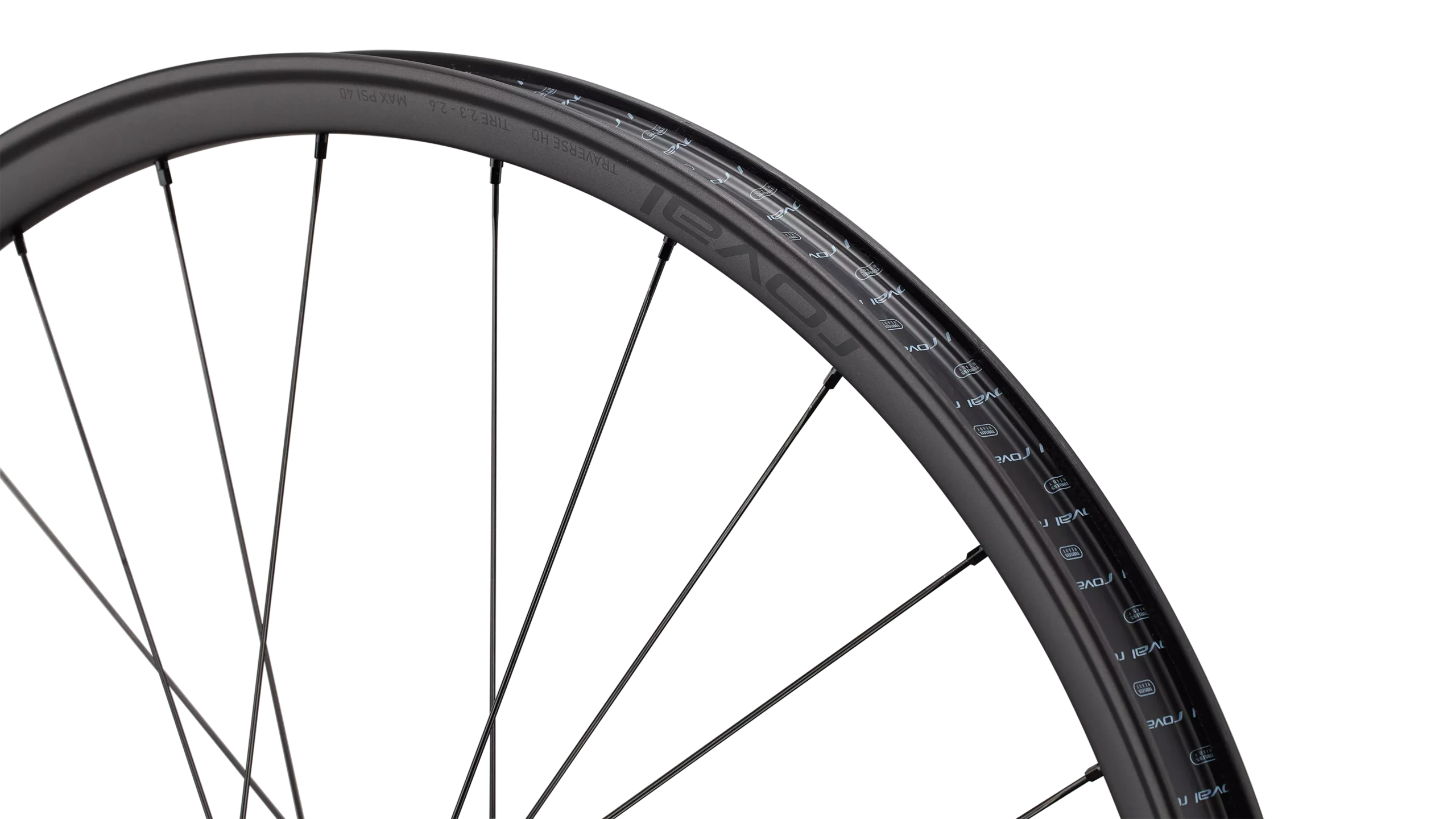 30124 925 TRAVERSE HD 240 29 6B FRONT 28H 240 DEG CARBON BLK DEPTH PDP scaled