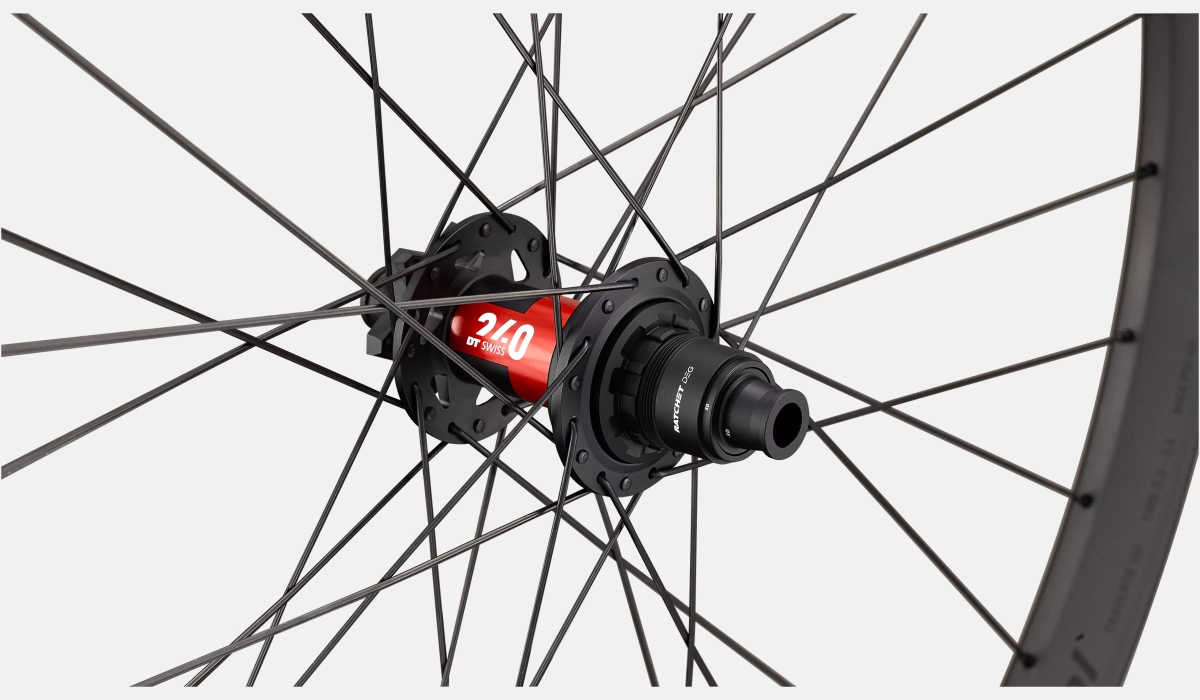30124 925 TRAVERSE HD 240 29 6B FRONT 28H 240 DEG CARBON BLK REAR HUB PDP scaled