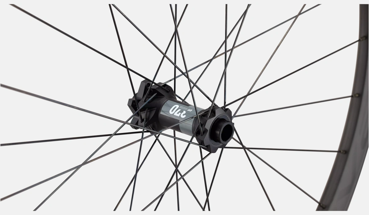 30126 290 CONTROL SL V 370 29 FRONT 28H SATIN CARBON BLK FRONT HUB PDP scaled