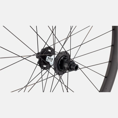 30126-930_TRAVERSE-HD-350-DEG-6B-29-REAR-32H-SATIN-CARBON-SATIN-BLK_REAR-HUB-PDP 30126 930 TRAVERSE HD 350 DEG 6B 29 REAR 32H SATIN CARBON SATIN BLK REAR HUB PDP