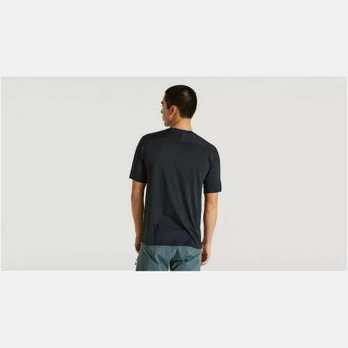 64021-000_APP_TRAIL-AIR-JERSEY-SS-MEN-BLK-M_BACK 64021 000 APP TRAIL AIR JERSEY SS MEN BLK M BACK