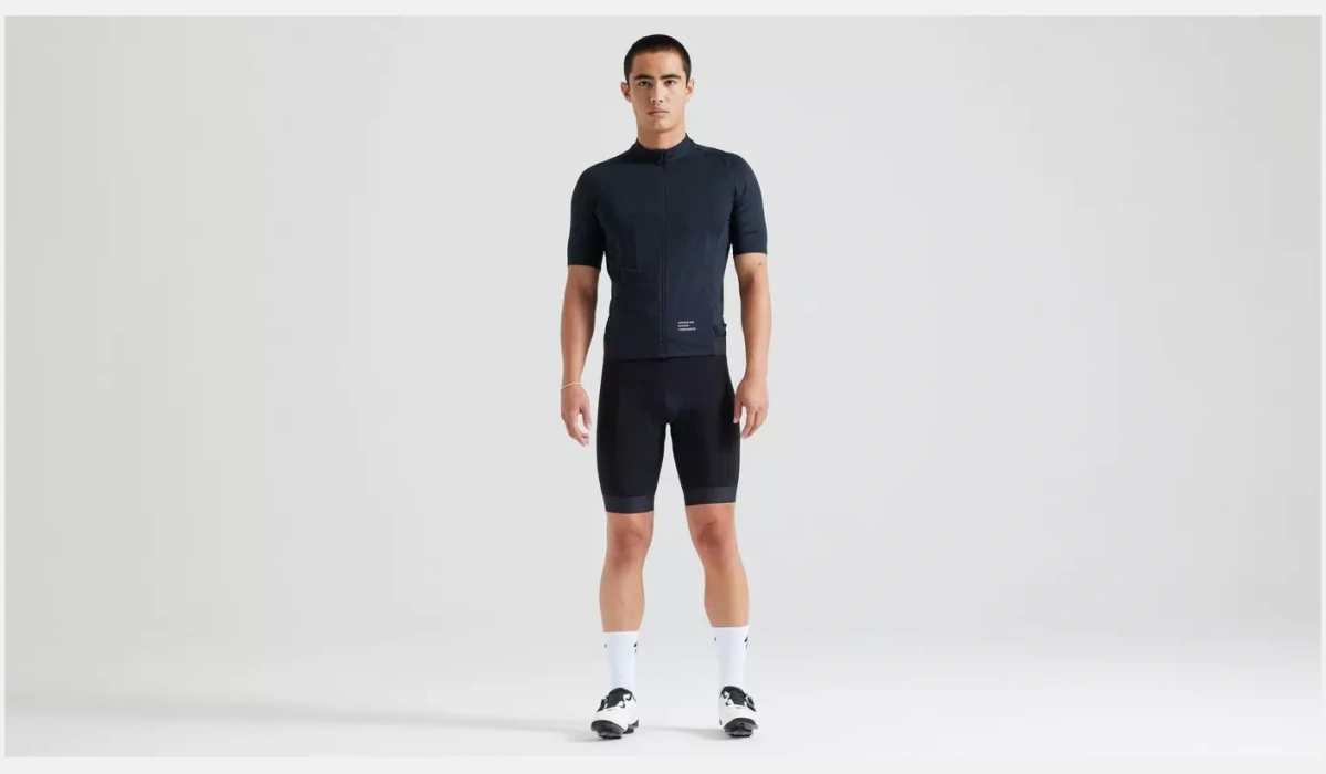 64023 780 APP FOUNDATION JERSEY SS MEN BLK HERO