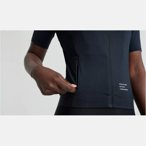 64023 801 APP FOUNDATION JERSEY SS WMN BLK 1