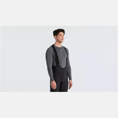 64122-050_APP_SEAMLESS-MERINO-BASELAYER-LS-MEN-GRY-S-M_FRONT-3-4 64122 050 APP SEAMLESS MERINO BASELAYER LS MEN GRY S M FRONT 3 4