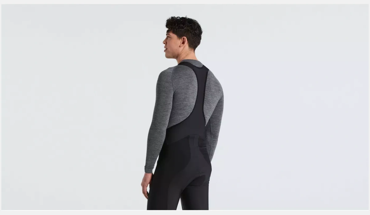 64122 050 APP SEAMLESS MERINO BASELAYER LS MEN GRY S M REAR 3 4