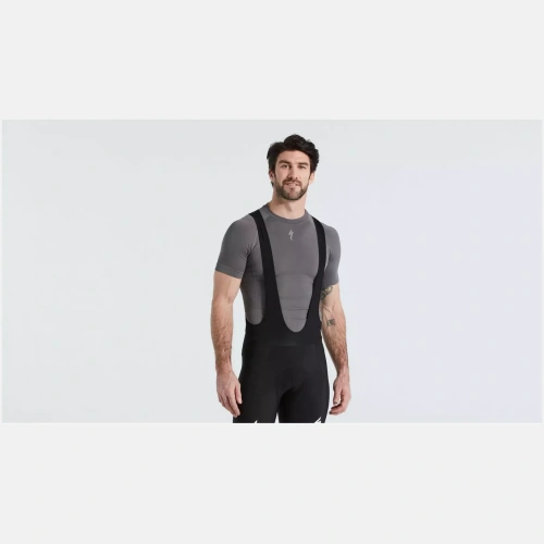 64122-085_APP_SEAMLESS-BASELAYER-SS-MEN-GRY-S-M_FRONT-3-4 64122 085 APP SEAMLESS BASELAYER SS MEN GRY S M FRONT 3 4