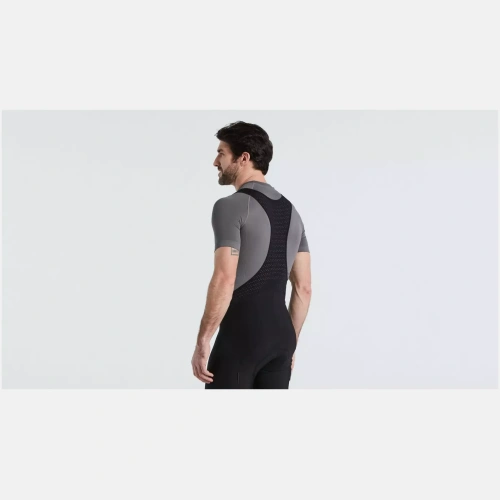 64122-085_APP_SEAMLESS-BASELAYER-SS-MEN-GRY-S-M_REAR-3-4 64122 085 APP SEAMLESS BASELAYER SS MEN GRY S M REAR 3 4