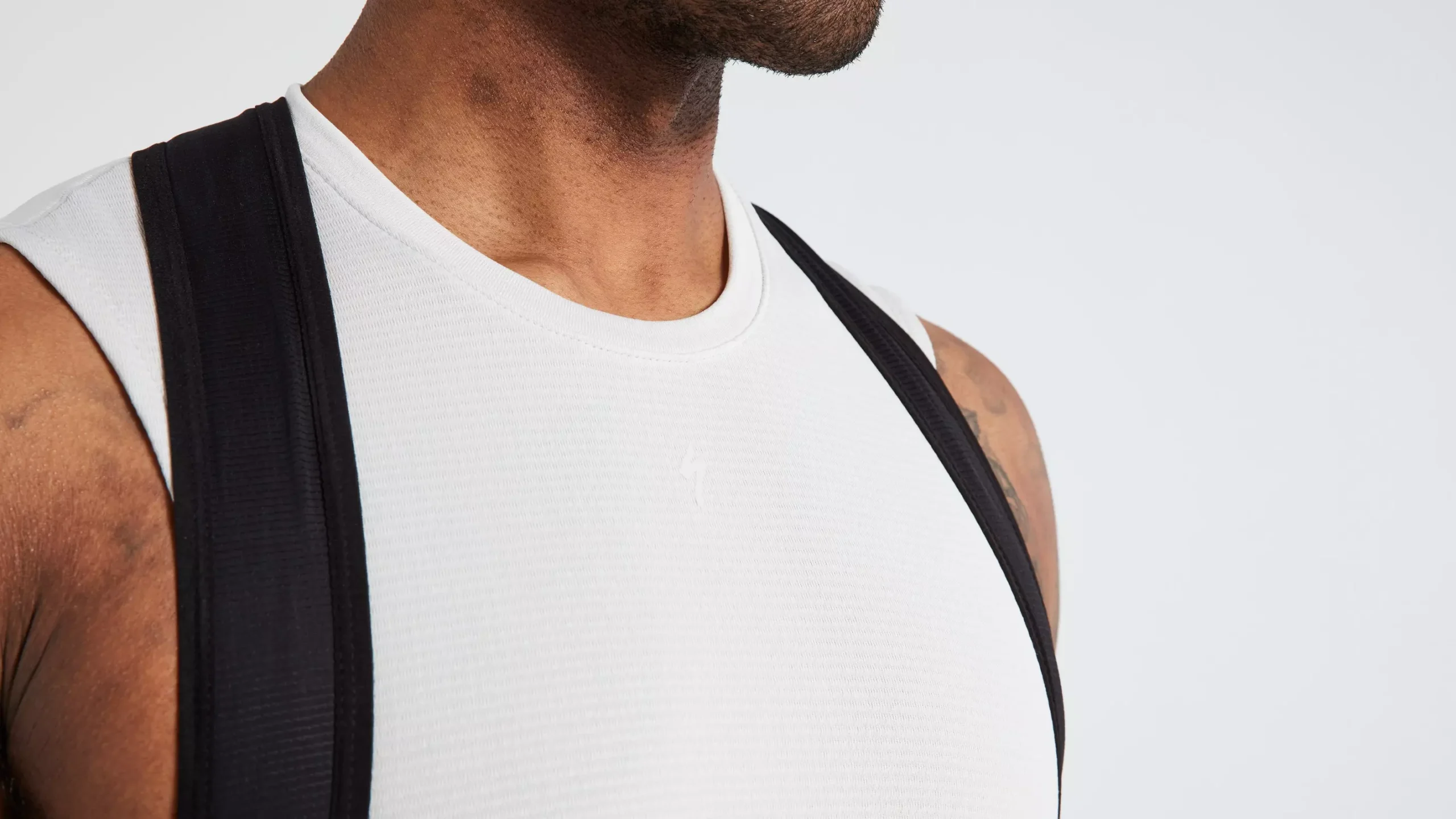 64122-110_APP_POWERGRID-BASELAYER-SVL-MEN-DOVGRY-4 64122 110 APP POWERGRID BASELAYER SVL MEN DOVGRY 4 scaled