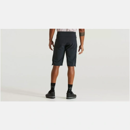64221-360_APP_TRAIL-AIR-SHORT-MEN-BLK-32_BACK 64221 360 APP TRAIL AIR SHORT MEN BLK 32 BACK