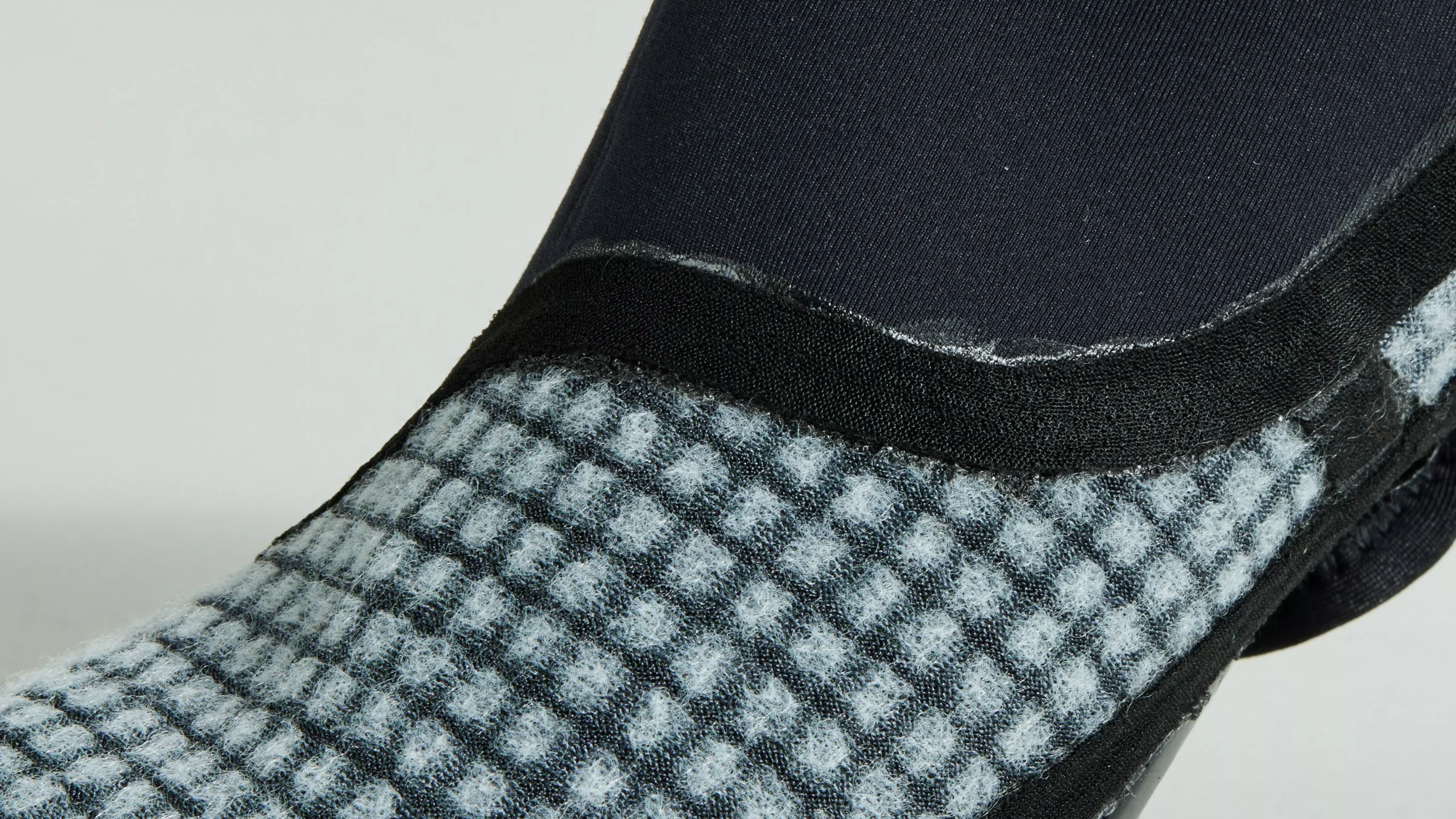 64323-340_APP_NEOPRENE-SHOE-COVERS-5 64323 340 APP NEOPRENE SHOE COVERS 5 scaled