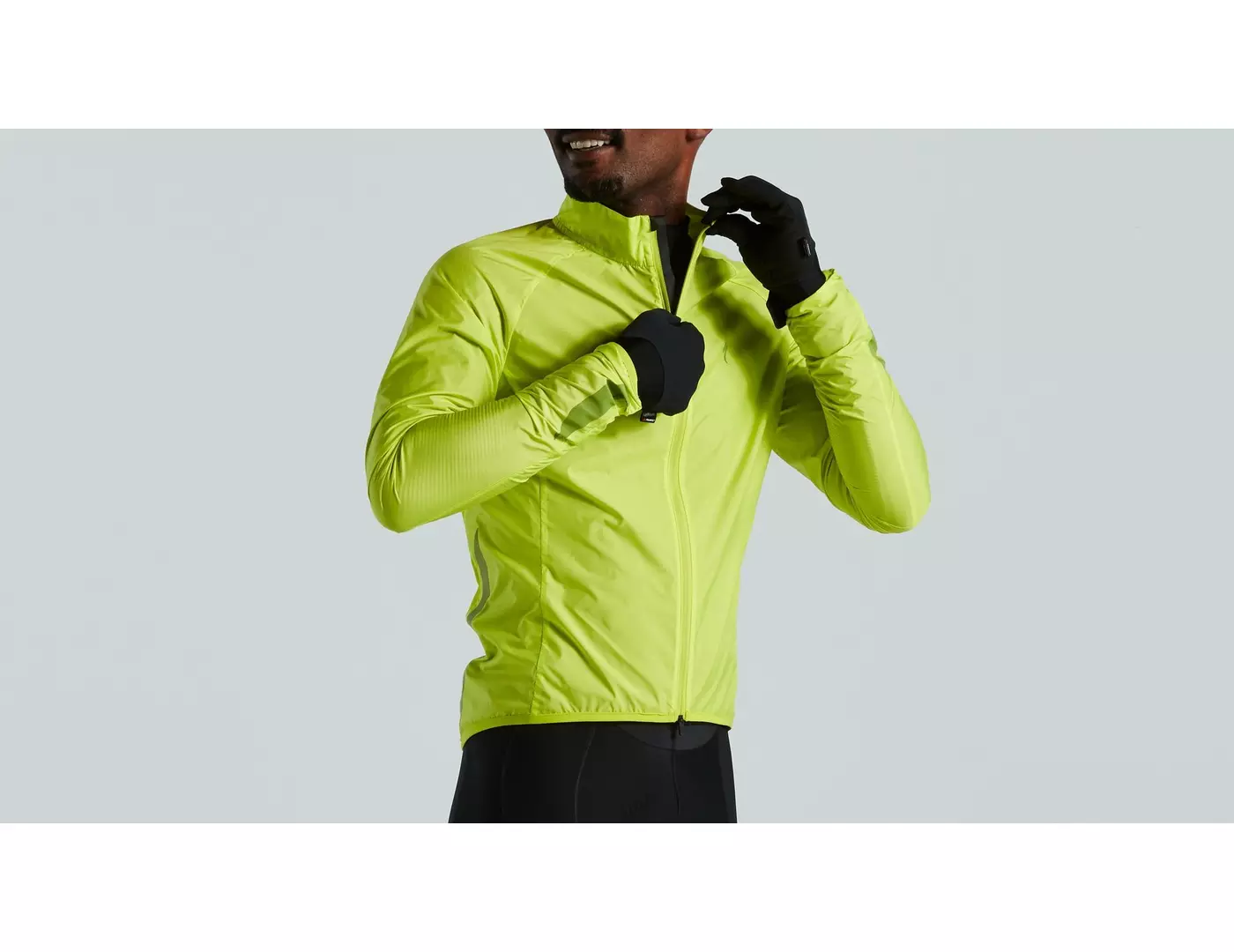 64421-700_APP_RACE-SERIES-WIND-JACKET-MEN-HYPERVIZ-M_FRONT-3-4 64421 700 APP RACE SERIES WIND JACKET MEN HYPERVIZ M FRONT 3 4