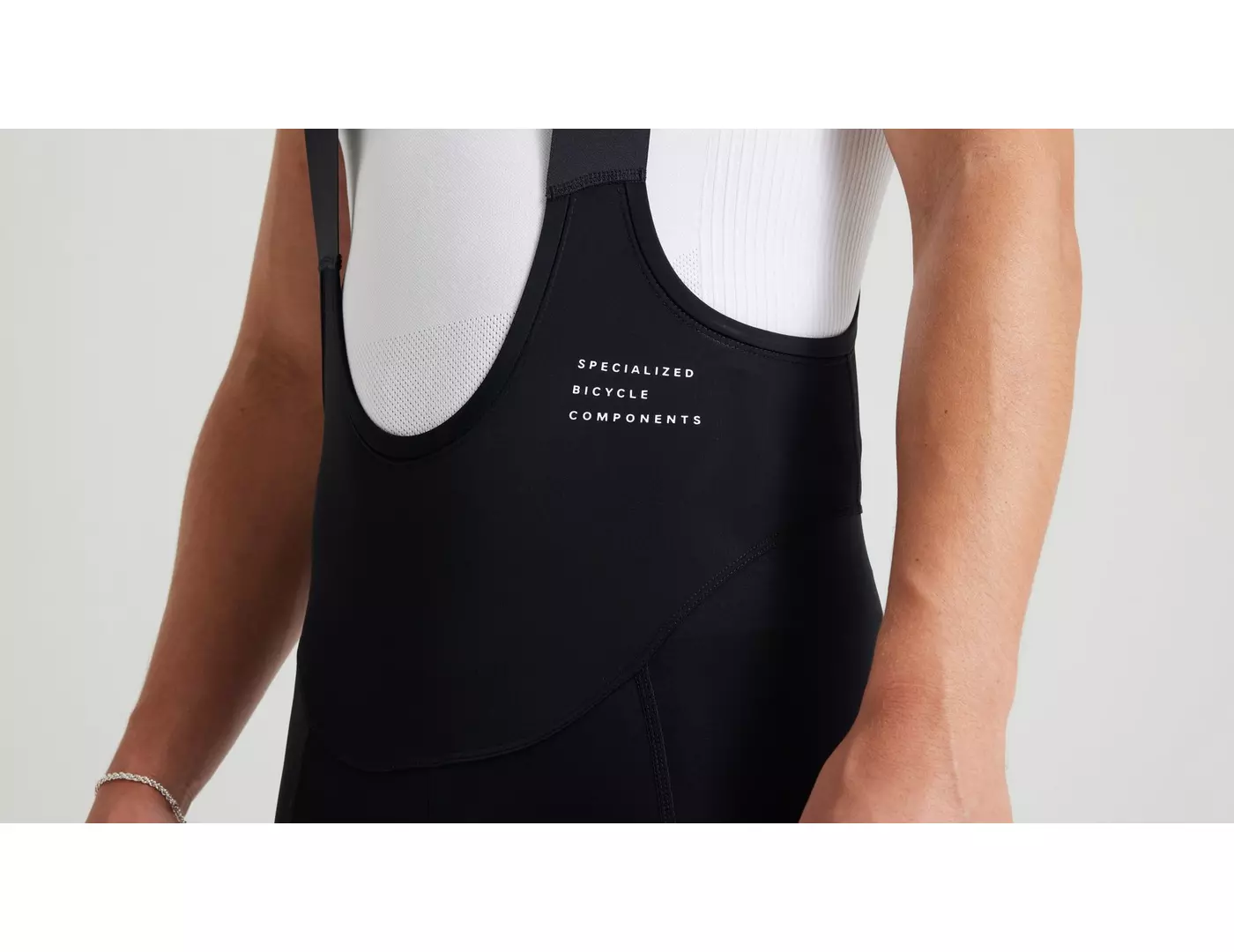 64523-280_APP_FOUNDATION-BIB-SHORT-MEN-BLK_DETAIL1 64523 280 APP FOUNDATION BIB SHORT MEN BLK DETAIL1