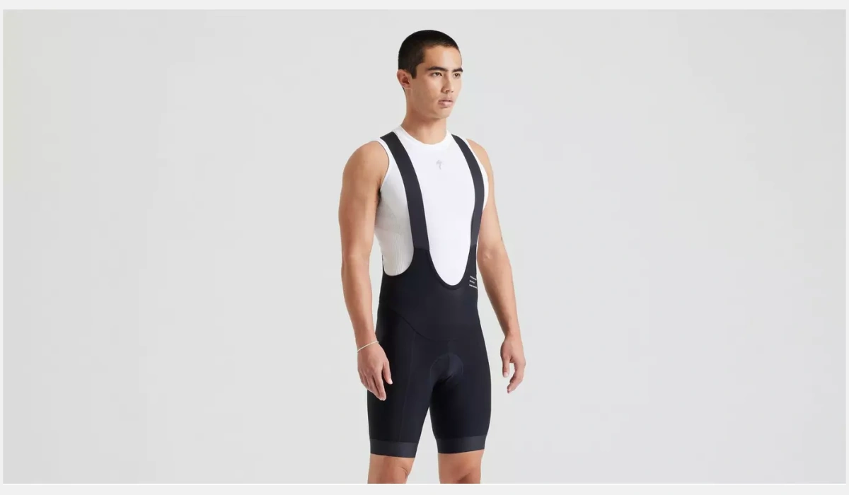 64523 280 APP FOUNDATION BIB SHORT MEN BLK FRONT 3 4