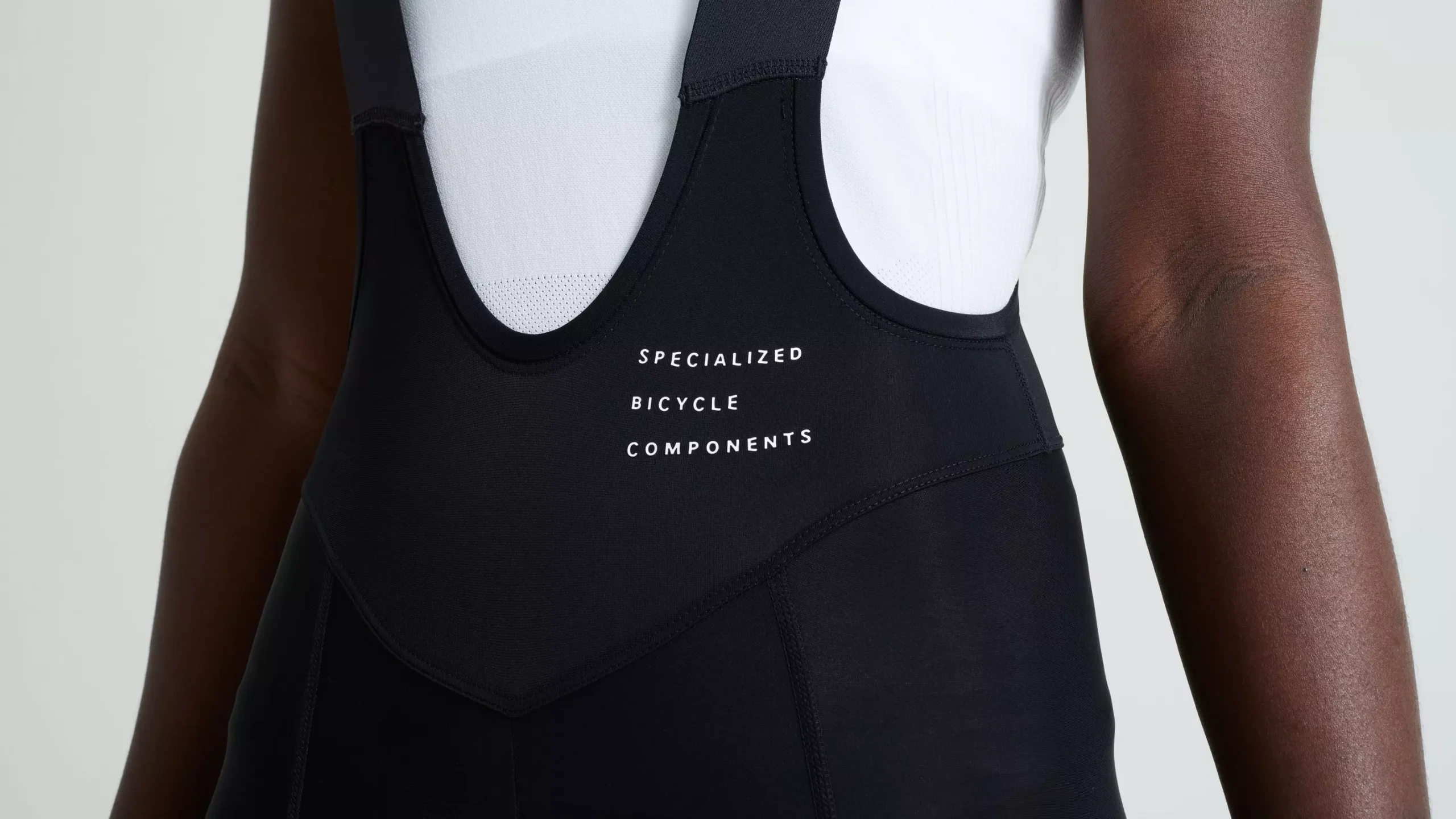 64523-290_APP_FOUNDATION-BIB-SHORT-WMN-BLK-2 64523 290 APP FOUNDATION BIB SHORT WMN BLK 2 scaled