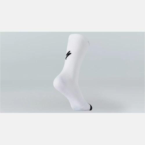 64720 201 APP HYDROGEN VENT TALL SOCK WHT 2