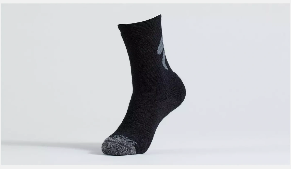 64722 130 APP MERINO DEEP WINTER TALL LOGO SOCK BLK M FRONT 3 4