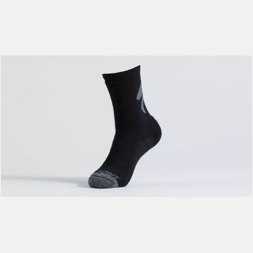 64722 130 APP MERINO DEEP WINTER TALL LOGO SOCK BLK M FRONT 3 4