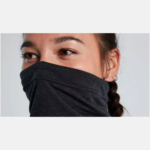 64820-070_APP_DRIRELEASE-MERINO-NECK-GAITER-BLK-OSFA_HERO 64820 070 APP DRIRELEASE MERINO NECK GAITER BLK OSFA HERO