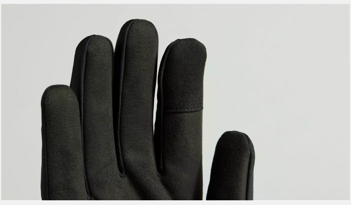 67223 500 APP WATERPROOF GLOVE LF BLK DETAIL1