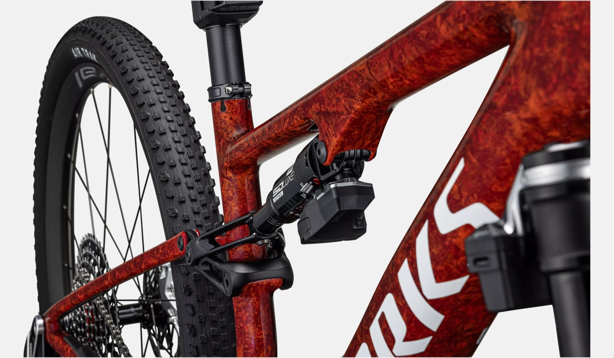 90326 01 EPIC 8 SW MRN REDWD METWHTSIL 6 scaled