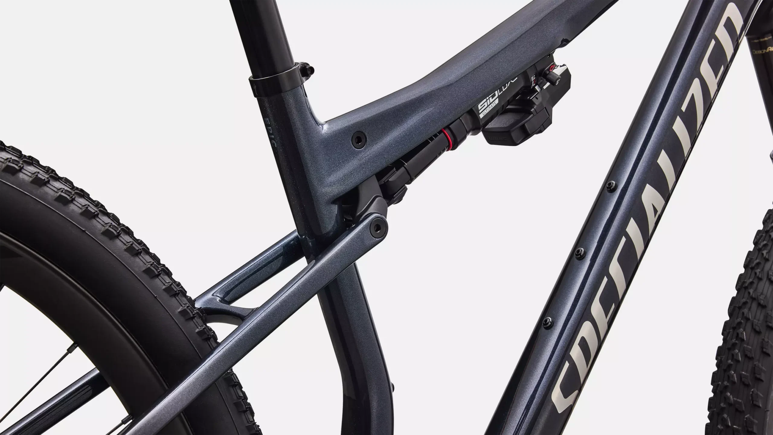 90327 10 EPIC 9 PRO CARB PRL CHRM 1 scaled