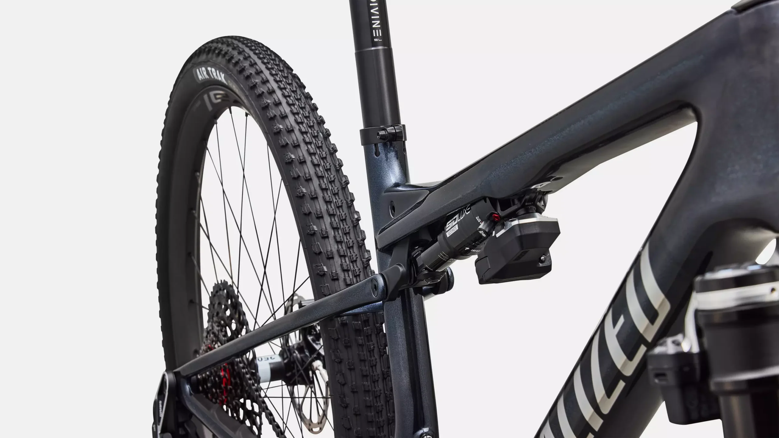 90327 10 EPIC 9 PRO CARB PRL CHRM 2 scaled