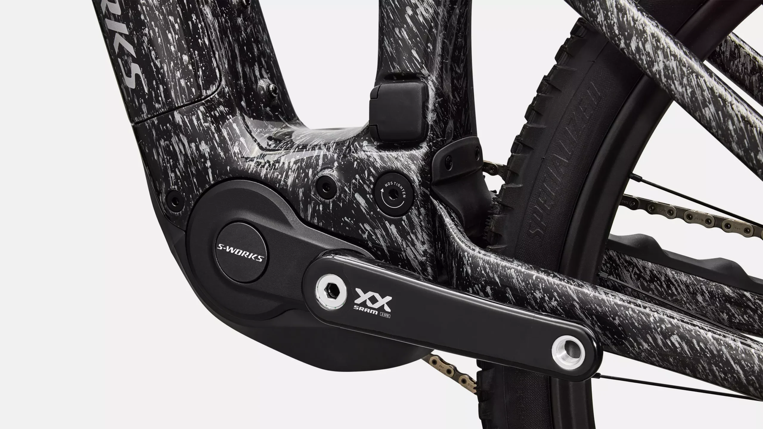 95226-00_LEVO-R-4-SW-SHDWSIL-CARB-SILDST-3 95226 00 LEVO R 4 SW SHDWSIL CARB SILDST 3 scaled