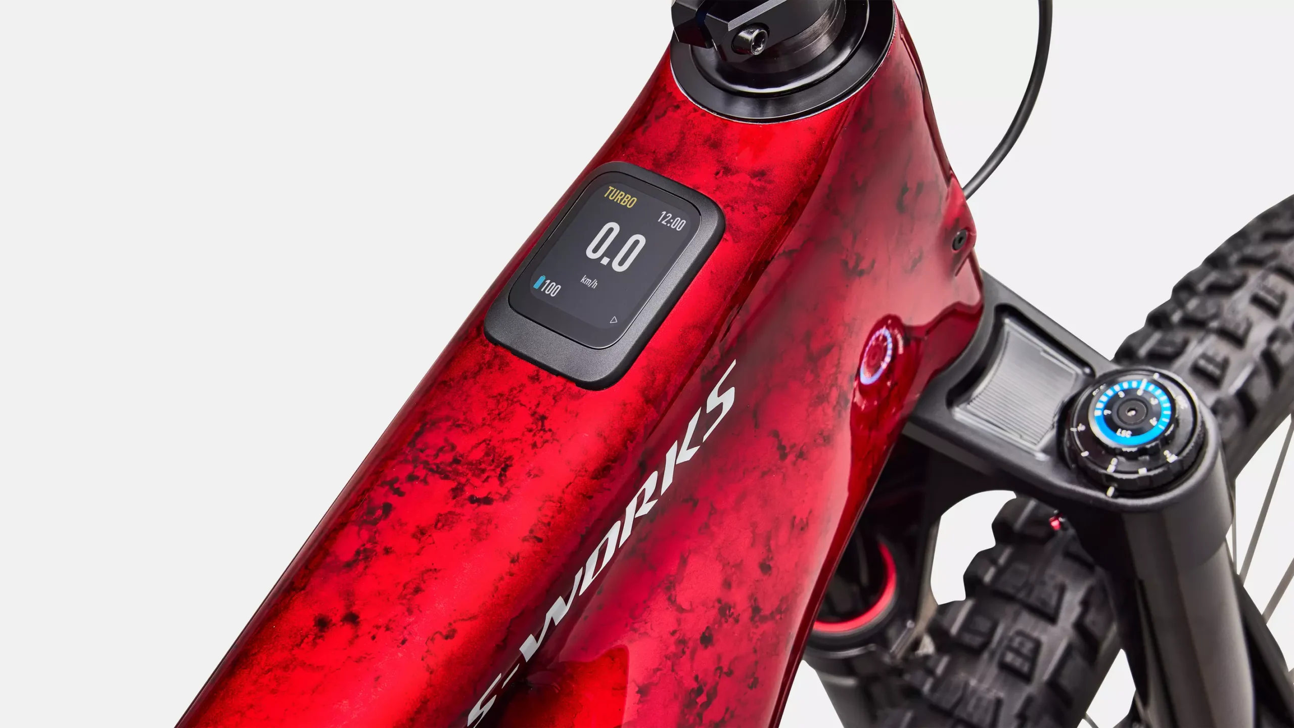95227-00_LEVO-SW-CARBON-G4-REDTNT-SILDST-METWHTSIL-1 95227 00 LEVO SW CARBON G4 REDTNT SILDST METWHTSIL 1 scaled