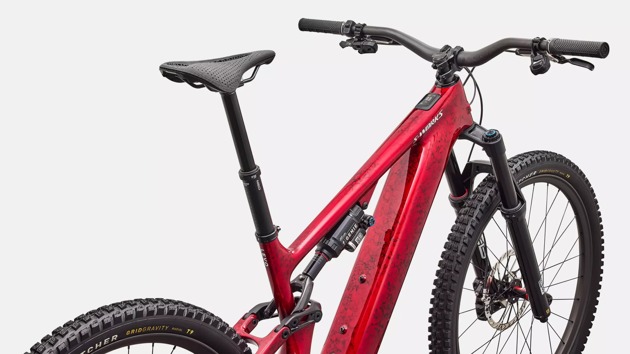 95227-00_LEVO-SW-CARBON-G4-REDTNT-SILDST-METWHTSIL-6 95227 00 LEVO SW CARBON G4 REDTNT SILDST METWHTSIL 6 scaled