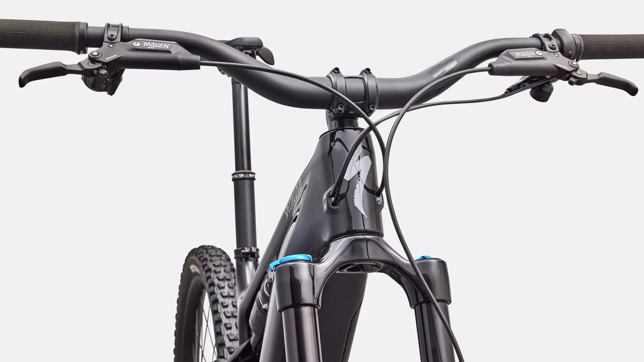 95227 64 LEVO COMP CARBON G4 BLK CLGRY 5 scaled