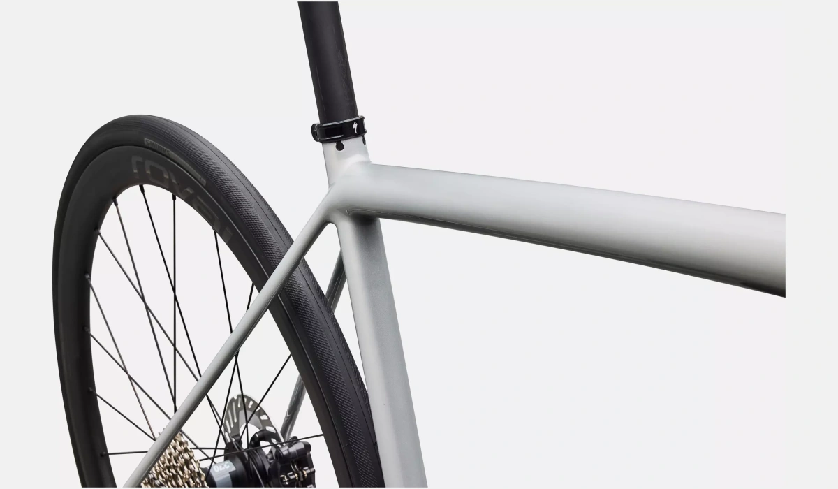 97226 31 AETHOS EXPERT DI2 DLMMET SHDWSIL BLUPRL 1 scaled