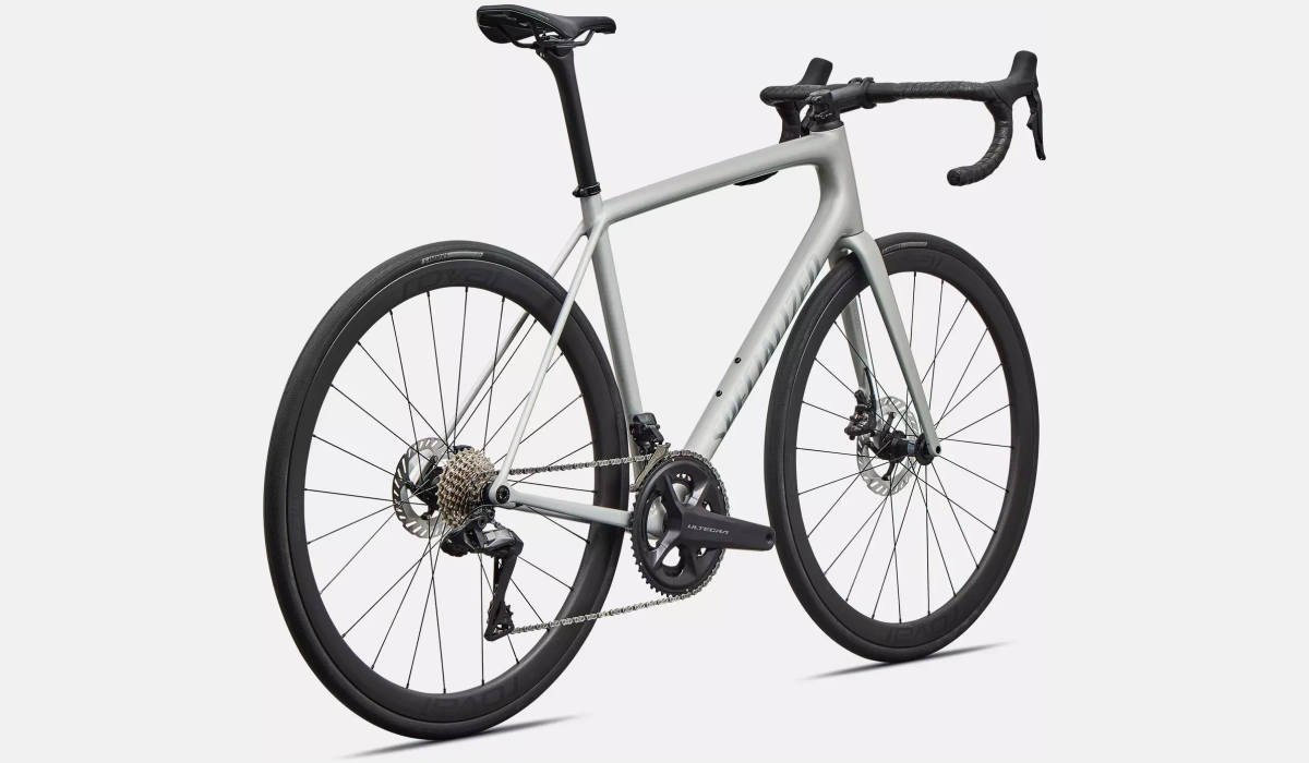 97226 31 AETHOS EXPERT DI2 DLMMET SHDWSIL BLUPRL 4 scaled