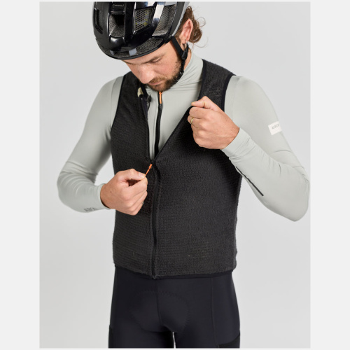 BODY_WARMER_1 BODY WARMER 1 1